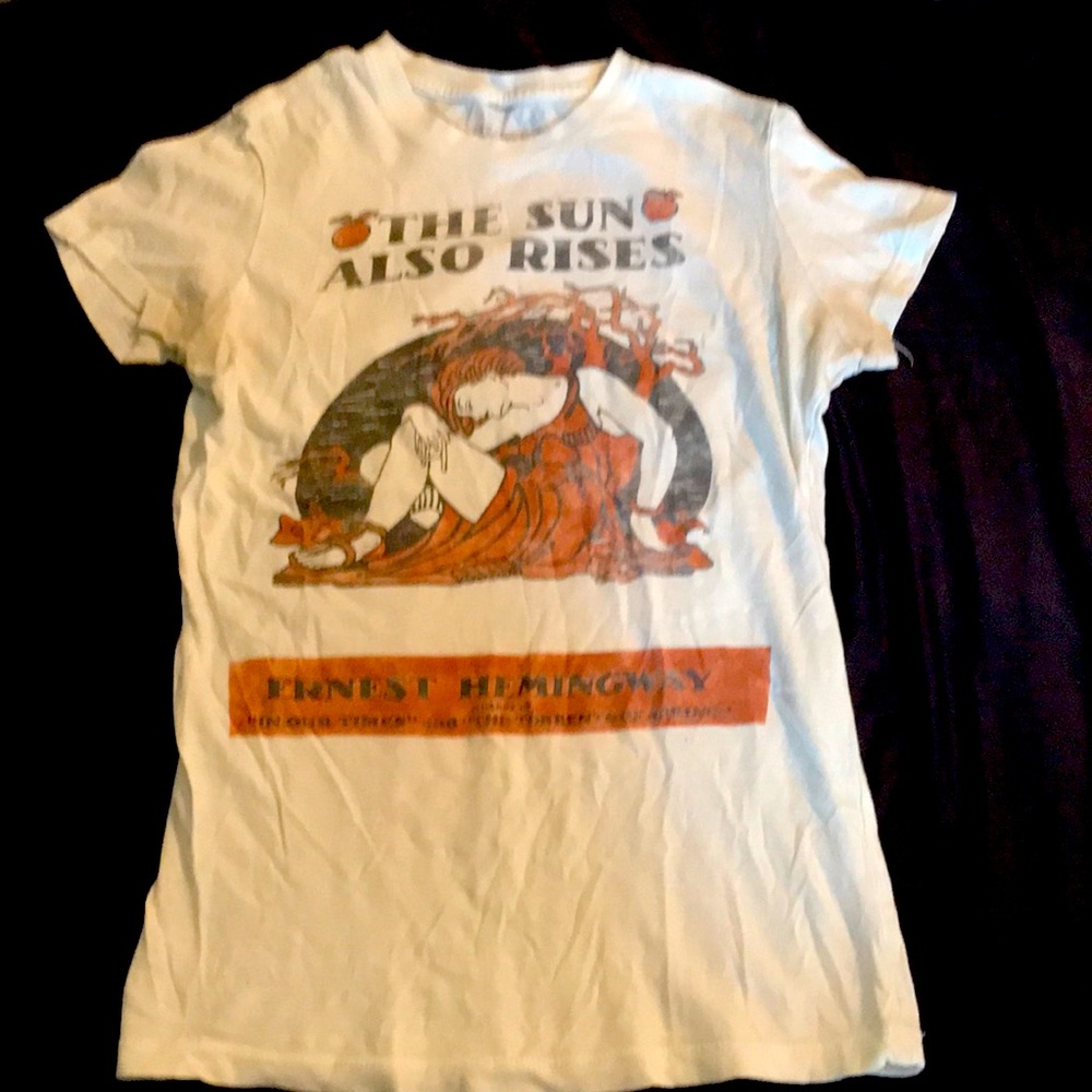 Cream t-shirt “The Sun Also Rises”